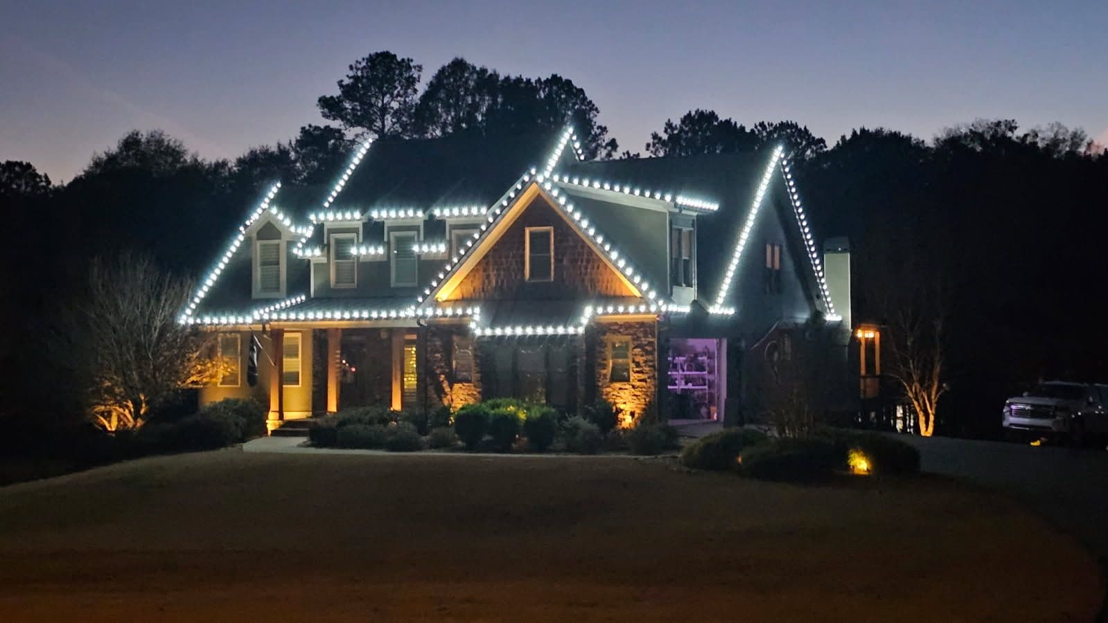 Christmas Sparkle with Our Expert Light Installation